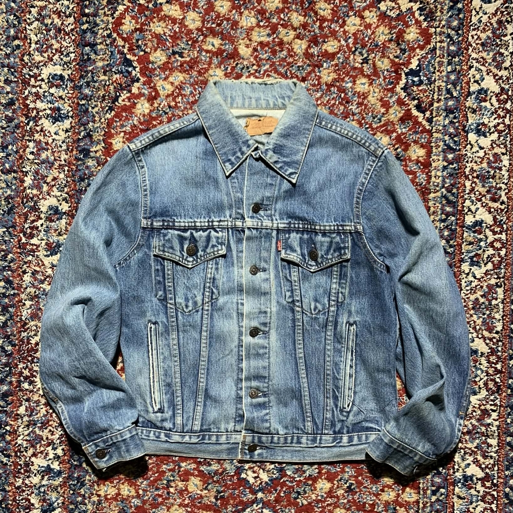 Vintage 80s Levi's Light Blue Denim Jacket - Picture 1 of 9